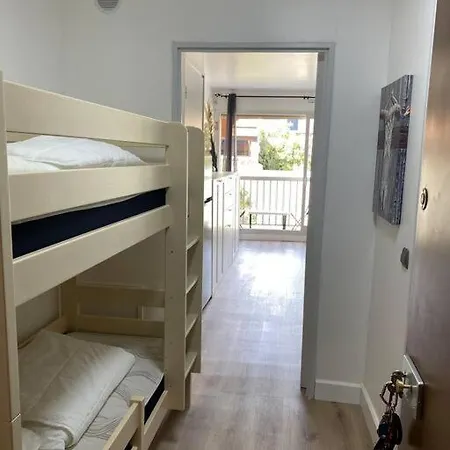 Apartment 4 Couchages Plage Et Port A Pieds *